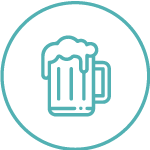 Las mujeres que consumen tres tragos semanales tienen un 15% más de riesgo de cáncer de mama que las mujeres que no consumen bebidas alcohólicas. Esto se debe a que el alcohol puede aumentarlos niveles de estrógeno en nuestro cuerpo, así como también puede aumentar el riesgo de cáncer de mama y otros órganos al dañar el ADN de las células.4,5