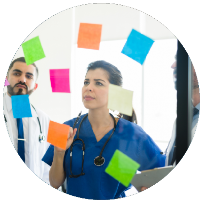 Imagen ilustrativa enfoque multidisciplinario en tratamiento de la Espondiloartritis axial